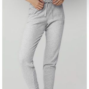 Alo muse joggers